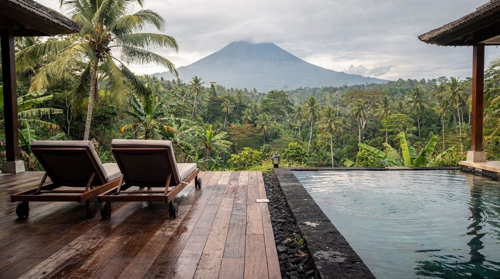 The Lempuyang Reflection Photo: How It's Actually Done