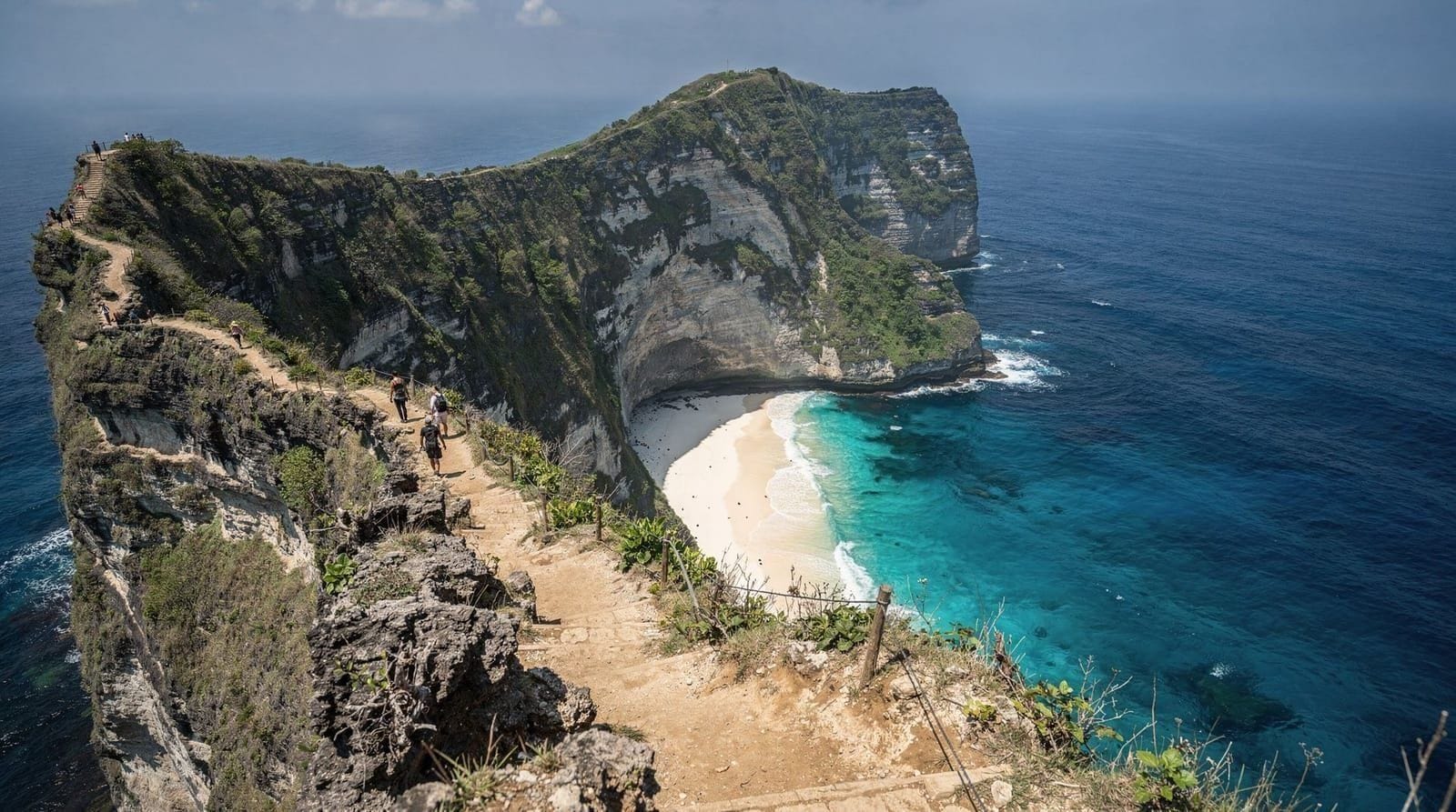 Nusa Penida — cliffs, coves and Kelingking