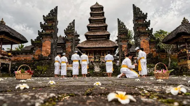 Tanah Lot Sunset Guide